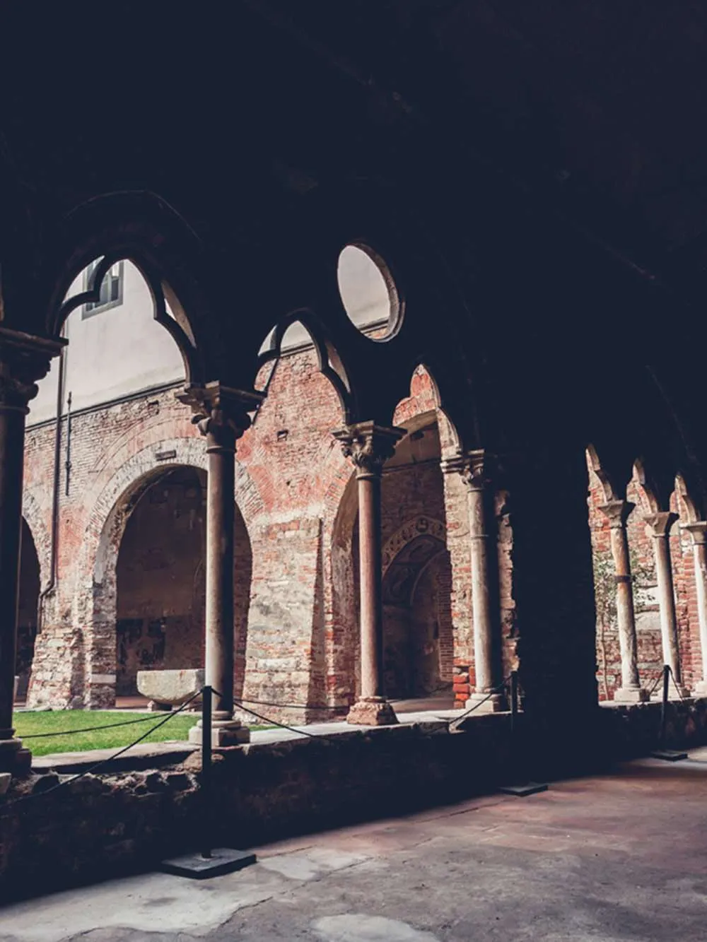 Chiostro-S-Caterina-mobile-1