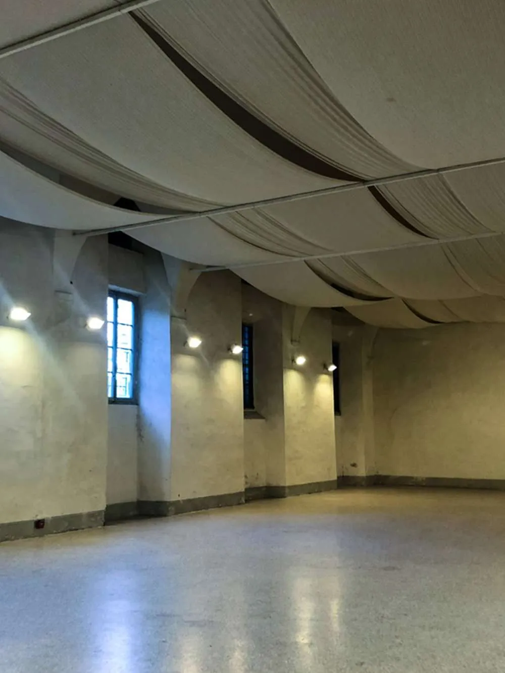 Salone-mutliuso-mobile-2